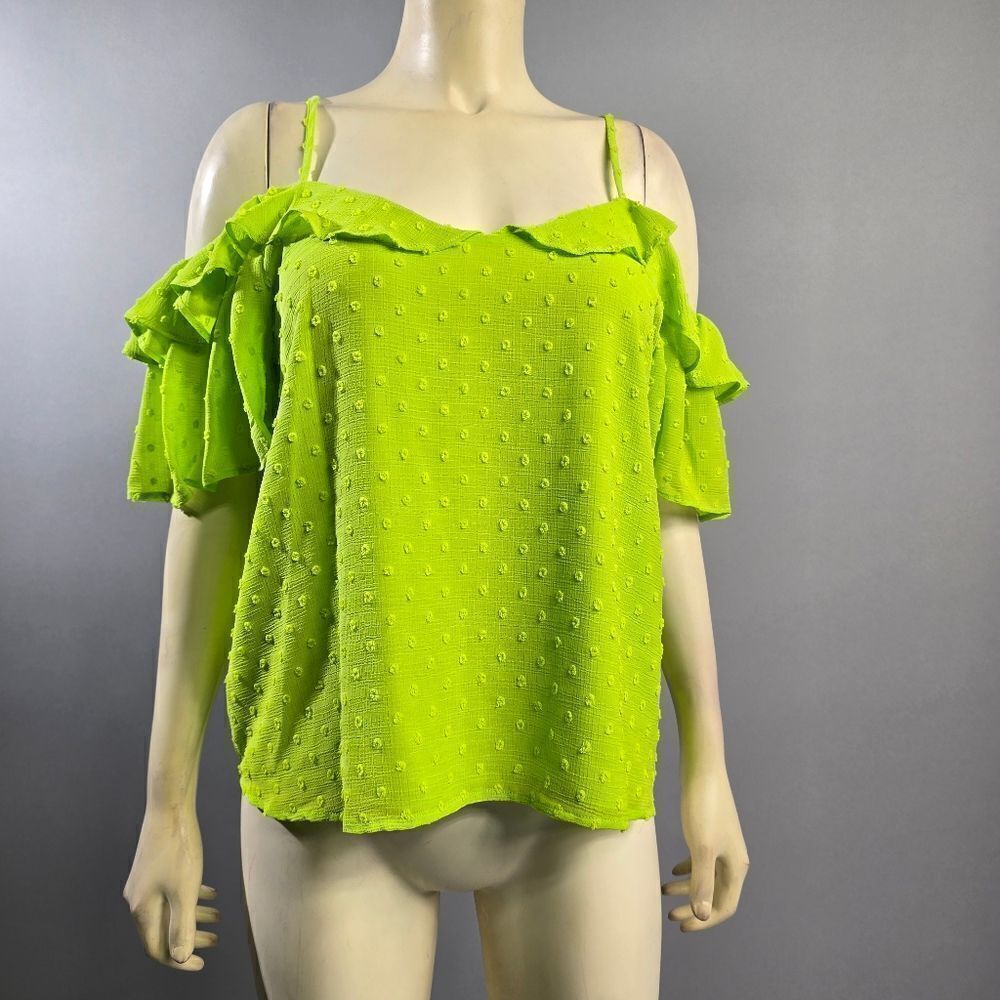 Cece medium top nwt R3